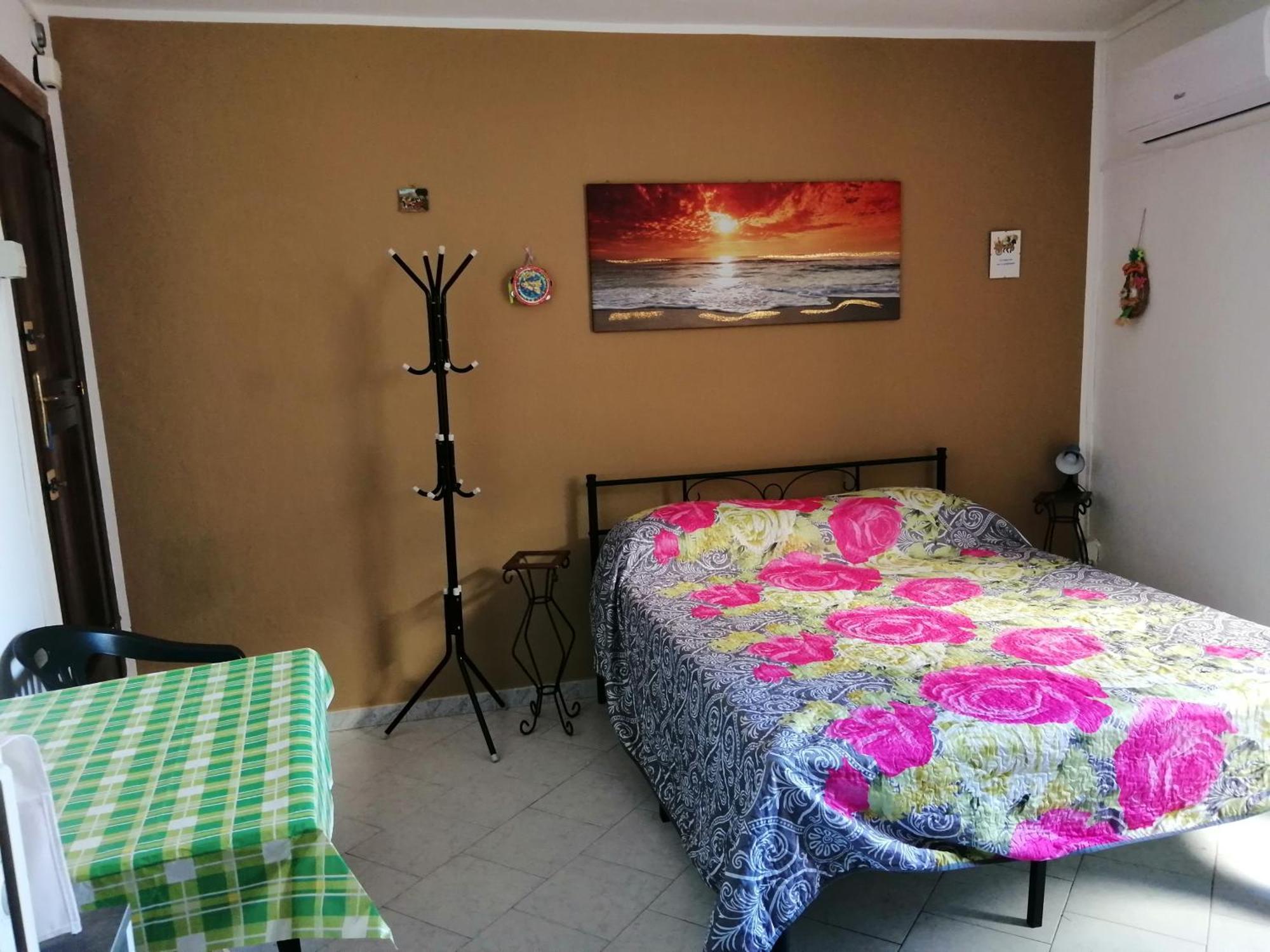 Room Holiday "Al Centro Storico" Palermo Zewnętrze zdjęcie