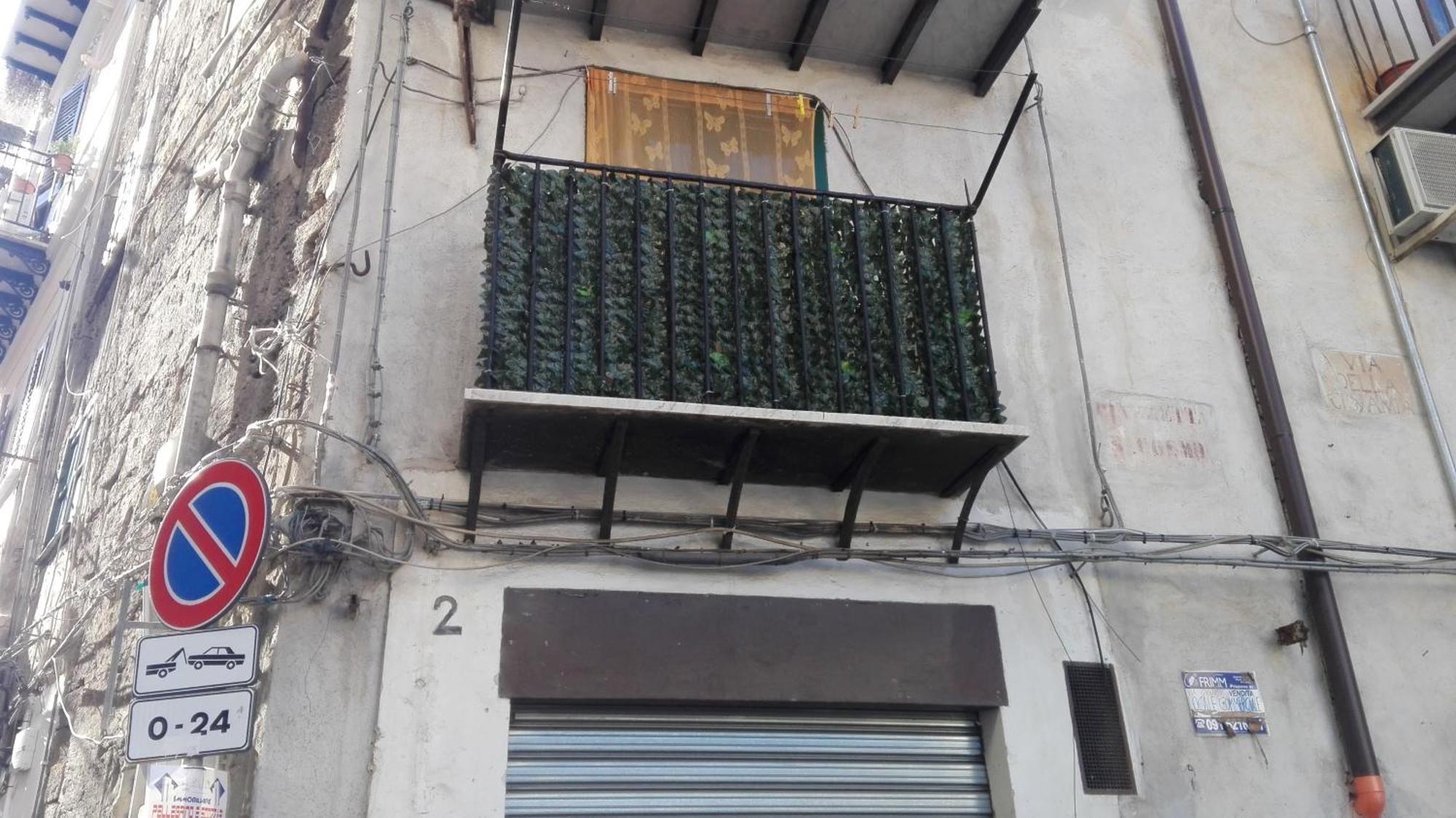 Room Holiday "Al Centro Storico" Palermo Zewnętrze zdjęcie