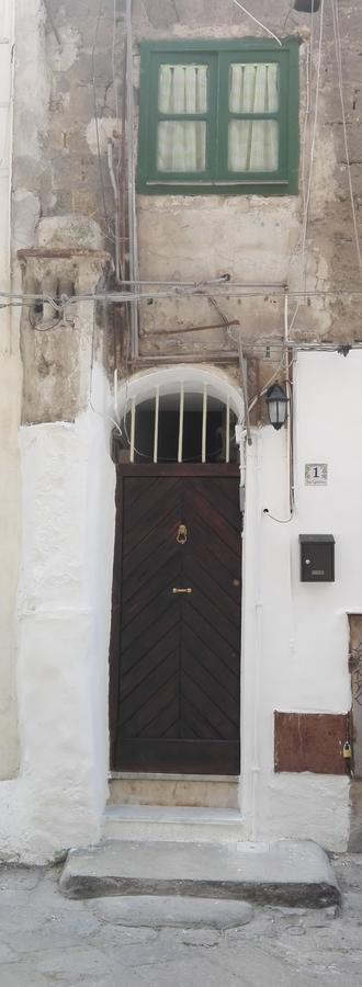Room Holiday "Al Centro Storico" Palermo Zewnętrze zdjęcie